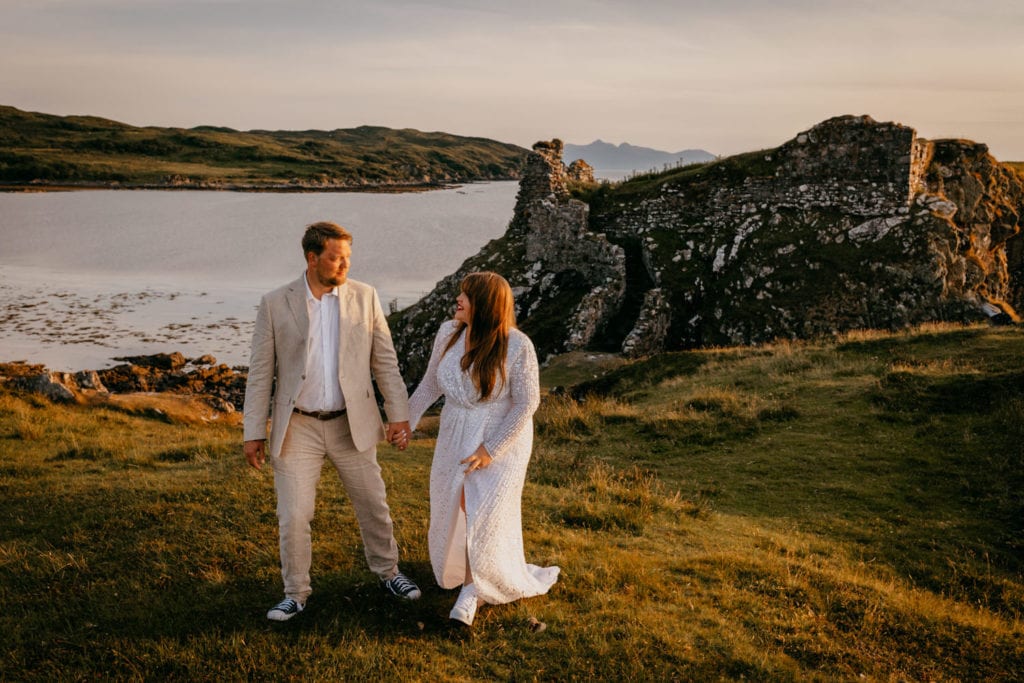 elopement couple dunscaith castle isle of skye
